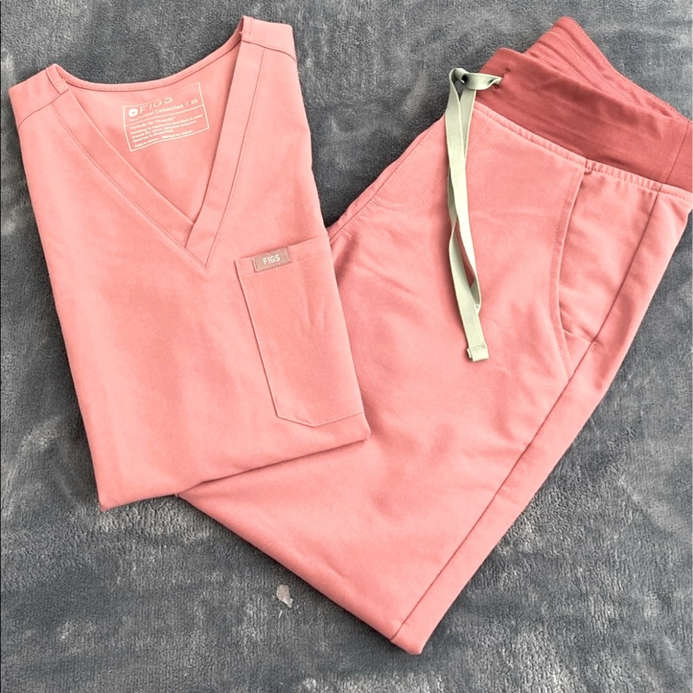 Figs Mineral Mauve Catarina and Zamora XS/XSP